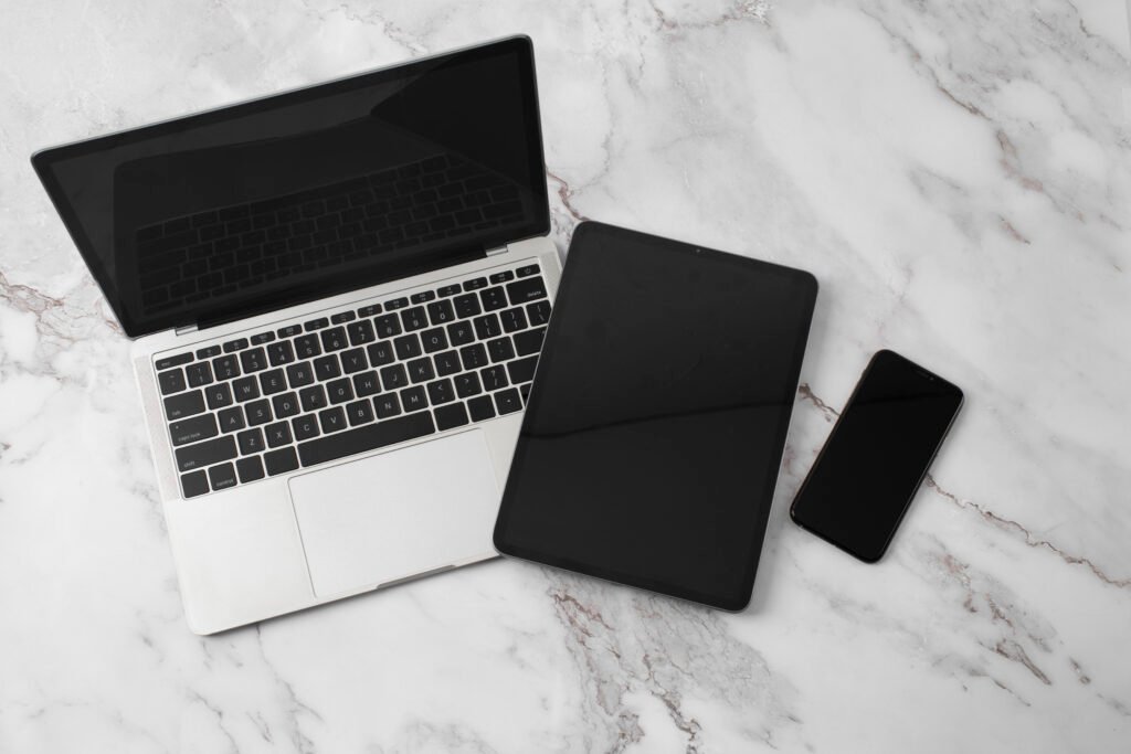 modern stationary collection arrangement